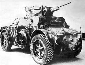 Front right side view of the Autoblinda 41 armored car