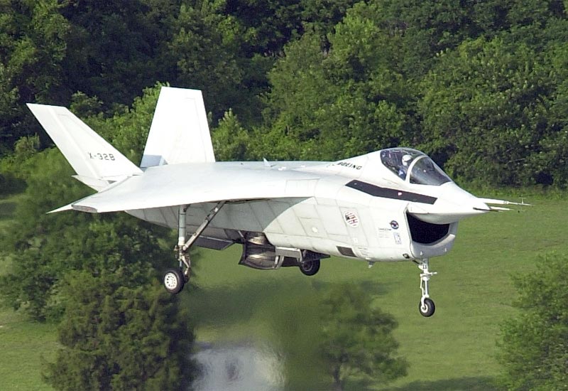 Image of the Boeing X-32 JSF (Joint Stike Fighter)