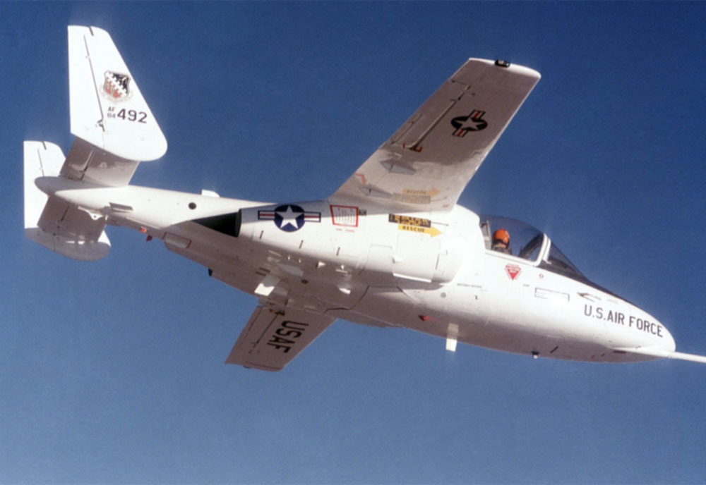 Image of the Fairchild Republic T-46