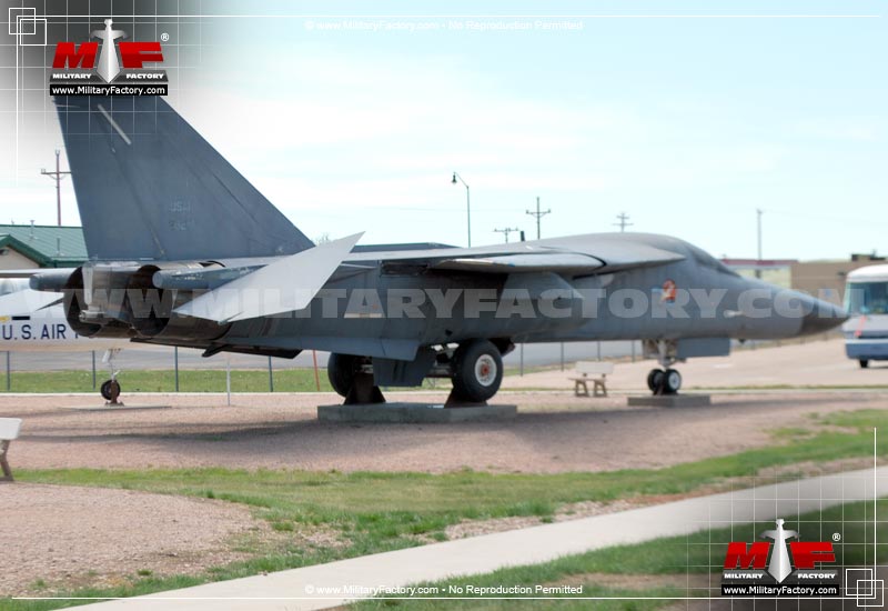 Image of the General Dynamics F-111 Aardvark