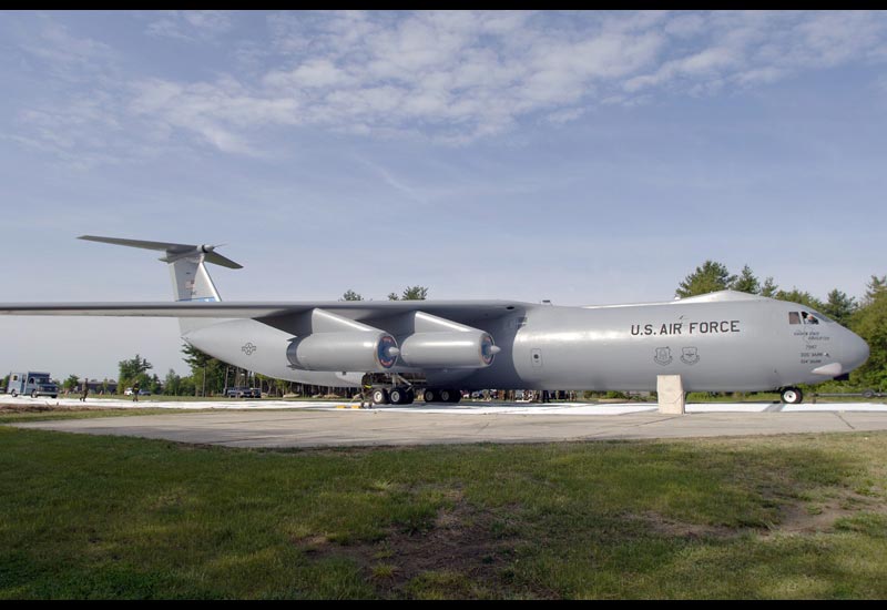 Image of the Lockheed C-141 Starlifter