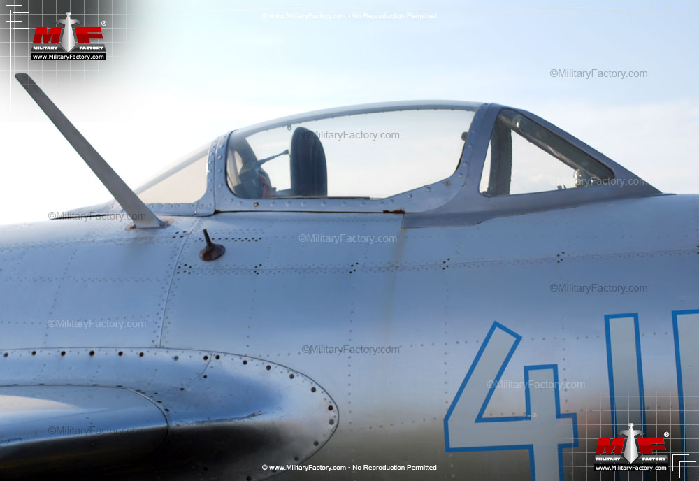 Image of the Mikoyan-Gurevich MiG-15 (Fagot)