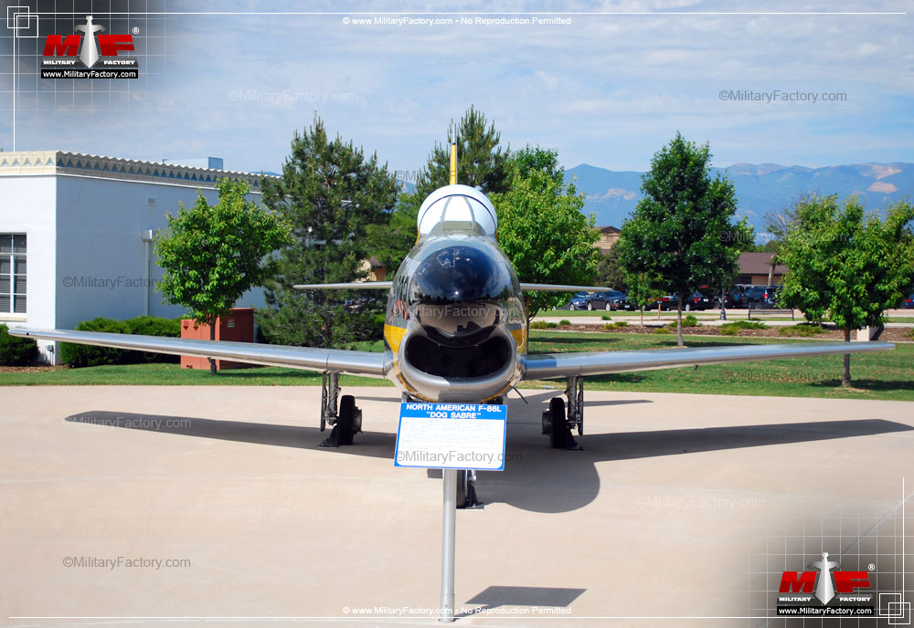 Image of the North American F-86D/K/L (Sabre Dog)
