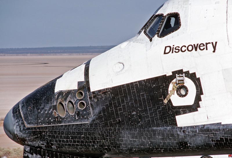 Image of the Space Shuttle Discovery (OV-103)