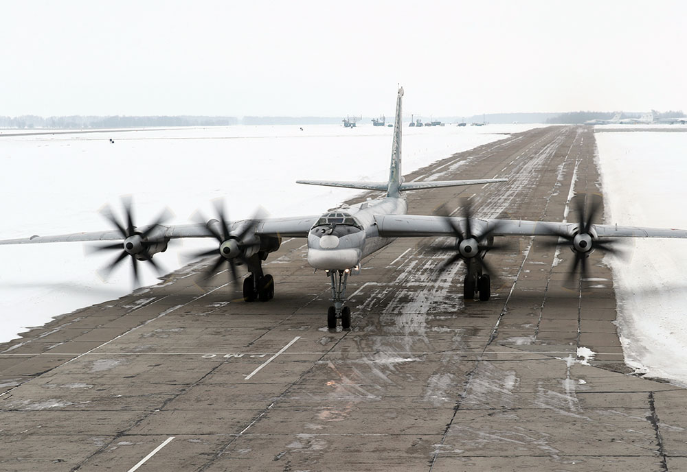 Image of the Tupolev Tu-95 (Bear)