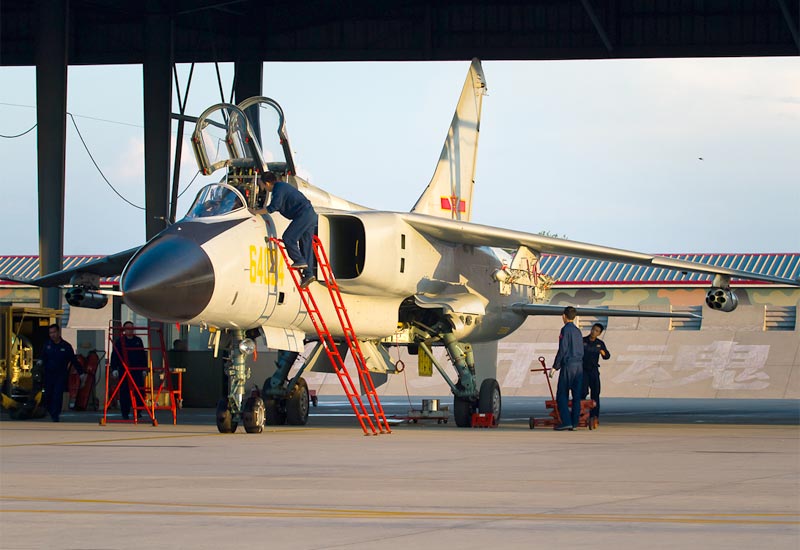 Image of the Xian JH-7 (Flounder) / FBC-1 (Flying Leopard)