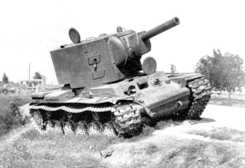 Image of the KV-2 (Klimenti Voroshilov)