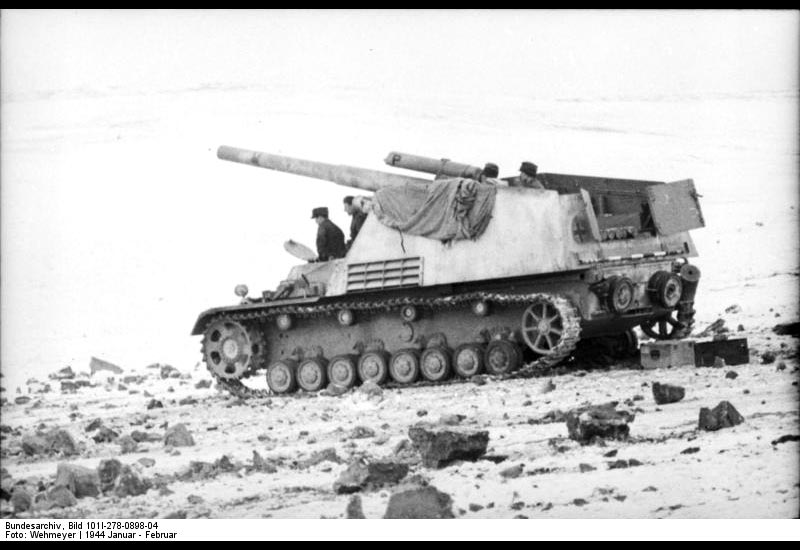 Image of the SdKfz 165 Panzerfeldhaubitze 18M (Hummel)