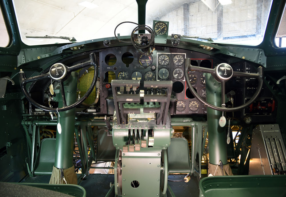 Cockpit image of the Boeing B-17G Flying Fortress