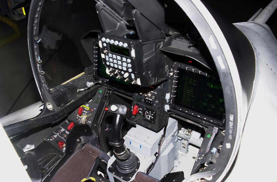 Cockpit image of the Boeing X-32 JSF (Joint Stike Fighter)