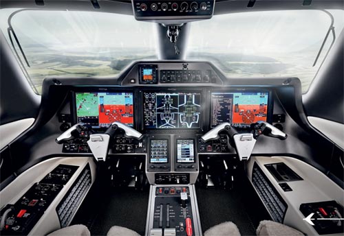 Cockpit picture of the Embraer Phenom 300 (EMB-505)