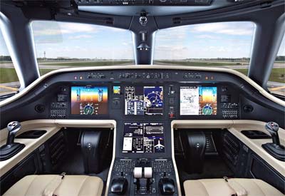Cockpit picture of the Embraer Legacy / Praetor (series)