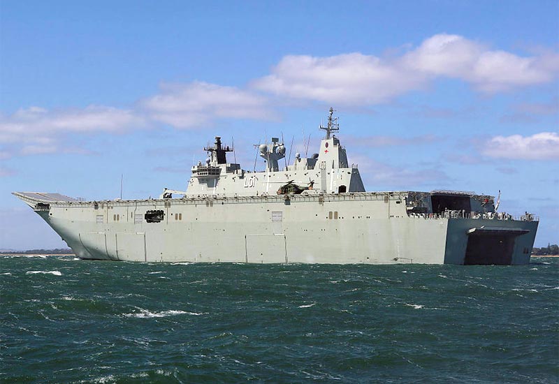 Image of the HMAS Adelaide (L01)