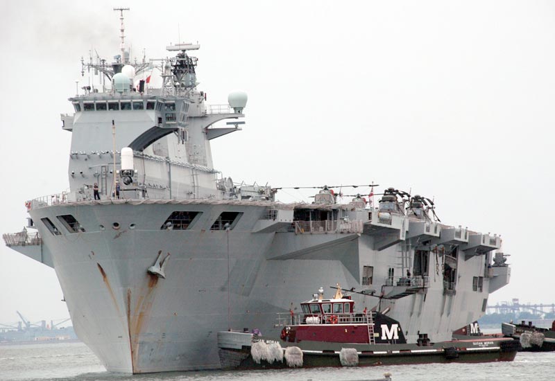 Image of the HMS Ocean (L12)
