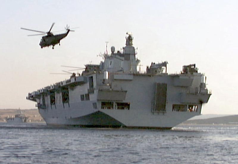 Image of the HMS Ocean (L12)