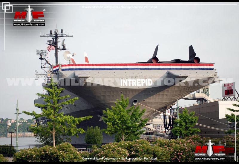 Image of the USS Intrepid (CV-11)