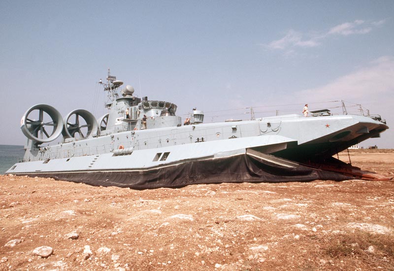 Image of the Zubr LCAC (Pomornik) (Project 1232.2)