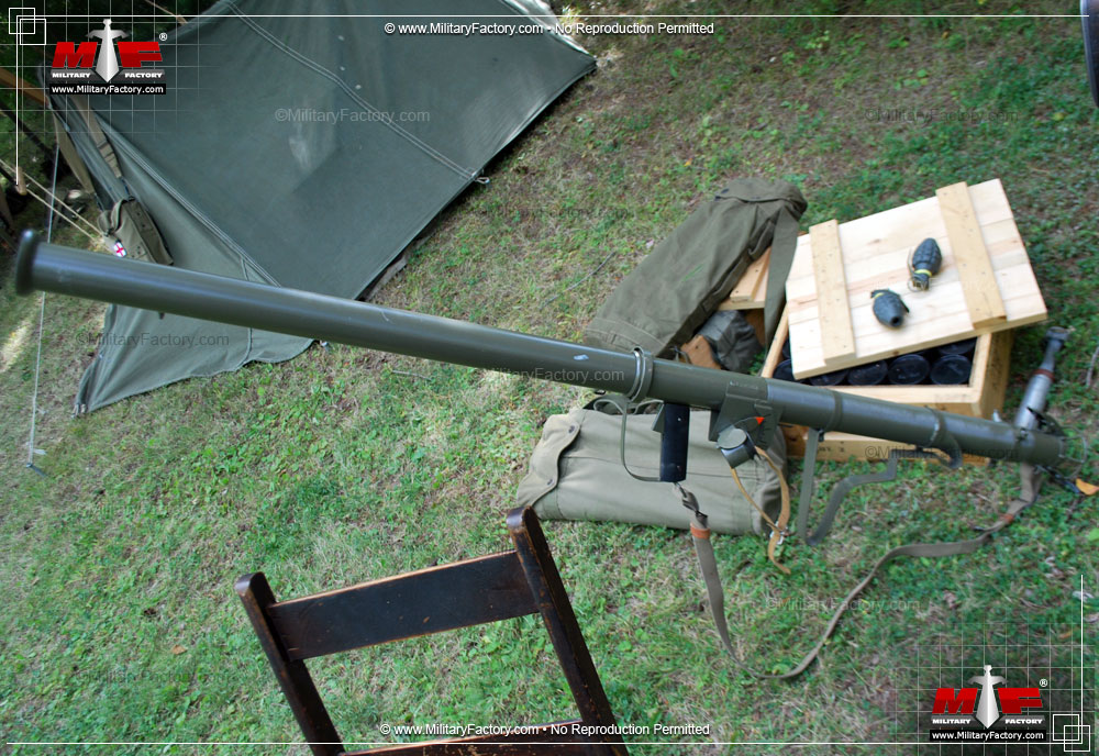 Image of the M1 (Bazooka) / (2.36-inch Rocket Launcher M1)